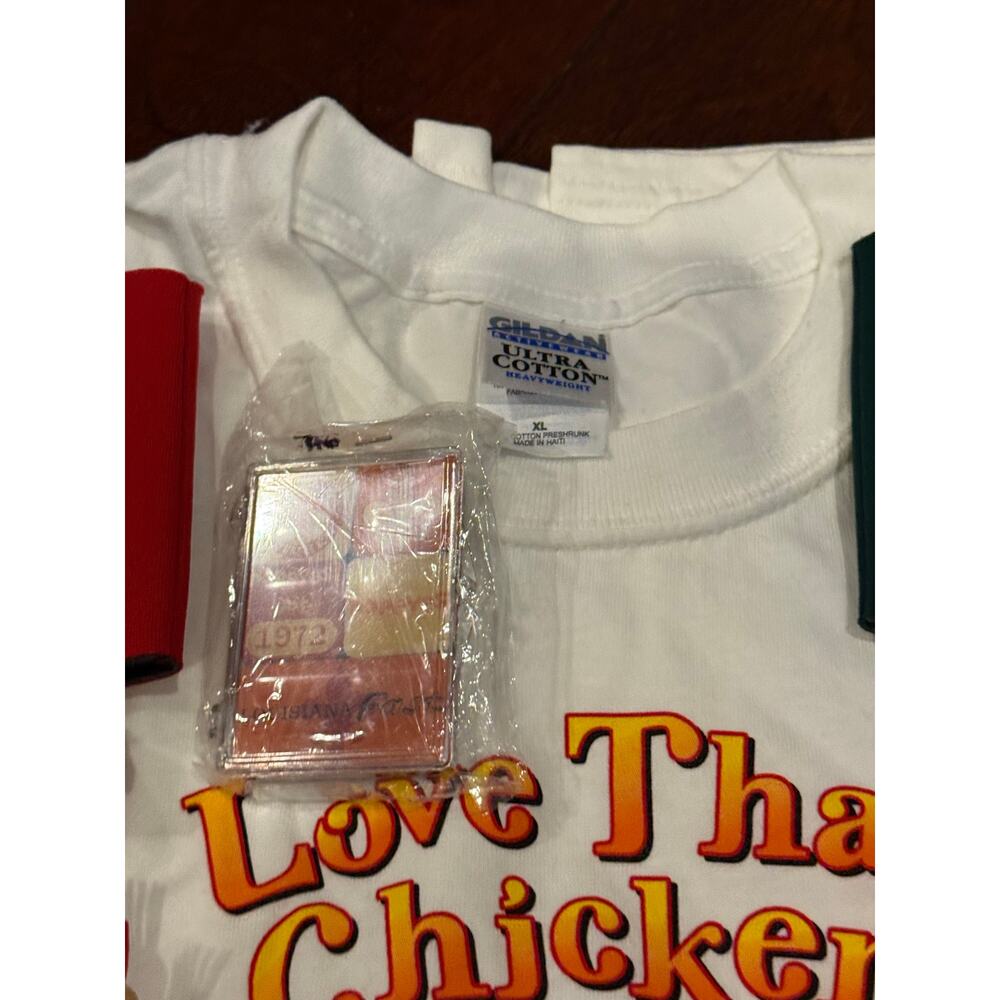 Popeyes Louisiana Kitchen Popeyes Chicken Promotional Pack 16 Items Included - Picture 4 of 9